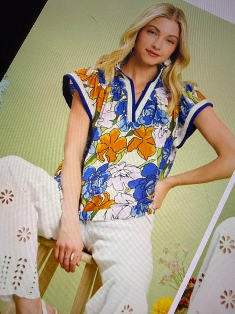🧡 Hello Gorgeous! Umgee Floral Print Blouse with Contrast Trim - Blue Mix